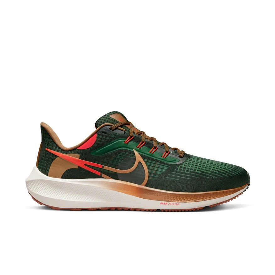 Men's Air Zoom Pegasus 39 A.I.R Hola Lou (300 - Gorge Green/Ale Brown/Team Orange) Nike Men's Air Zoom Pegasus 39 A.I.R Hola Lou (300 - Gorge Green/Ale Brown/Team Orange) -Shoe Serie Store 38C9C865 B71A 4A7F AF39 B26B0CDC8CD7